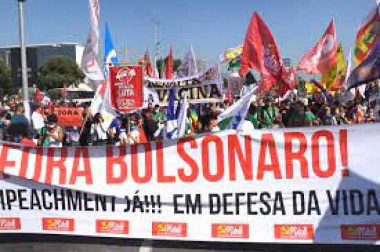 مسيرات بالبرازيل تطالب بعزل الرئيس جايير بولسونارو