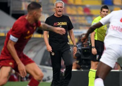 روما يفوز على ديبريستيني المجري بخماسية