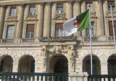   الجزائر: احتياطيات النقد الأجنبي تبلغ 44 مليار دولار