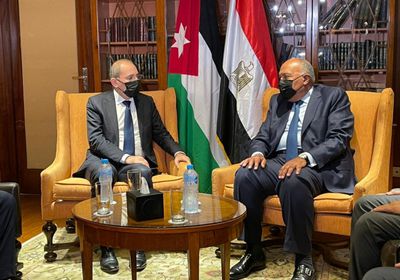 وزيرا خارجية مصر والأردن يبحثان سبل تعزيز العلاقات الثنائية