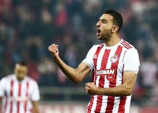 كوكا يقود هجوم أولمبياكوس في دوري الأبطال