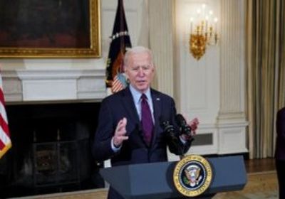 بايدن يتعهد بالعمل مع الحزبين لتمرير خطة البنية التحتية