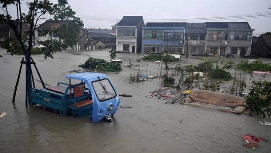 الصين: ارتفاع عدد ضحايا الفيضانات إلى 99 قتيلًا