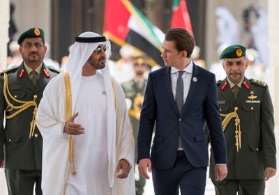 محمد بن زايد يبحث مع مستشار النمسا علاقات البلدين والقضايا الإقليمية