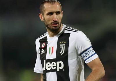 كيليني: لن أرحل عن صفوف يوفنتوس