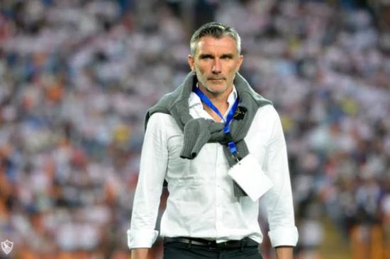 كاريترون يعلن تشكيل الزمالك لمواجهة أبها