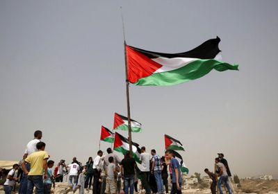 الاحتلال الإسرائيلي يهاجم جنازة فلسطيني في الخليل