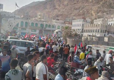 ساحل حضرموت ينتفض على البرلمان اليمني