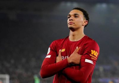 رسميًا.. ليفربول يحدد عقد أرنولد حتى 2025