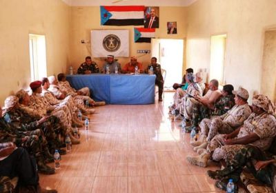 الثقلي يطمئن على جاهزية "الأول مشاة بحري" بسقطرى