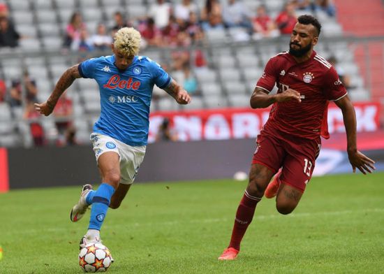 نابولي يفوز على بايرن ميونيخ بثلاثية نظيفة