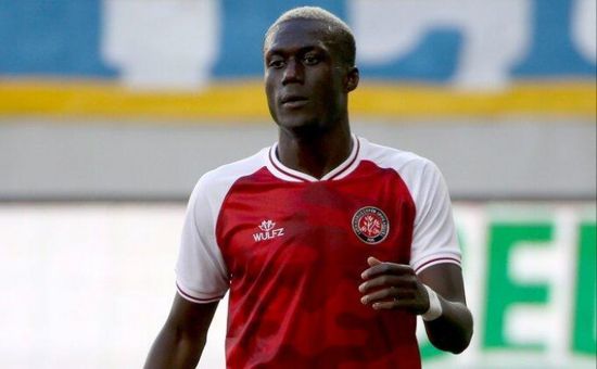 الأهلي السعودي يعلن ضم السنغالي ألاسان نداو