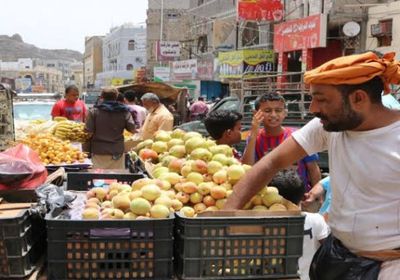 الغلاء في مناطق الحوثي يكشف الاستقرار المزيف للعملة