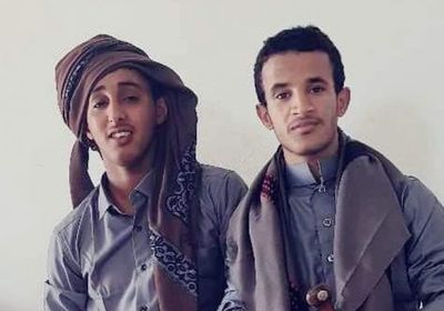 مليشيات الشرعية تواصل اعتقال طفلين بعتق