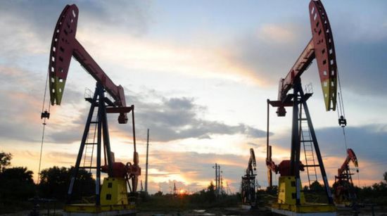 قلق المستثمرين من سلالة دلتا يهوي بأسعار النفط