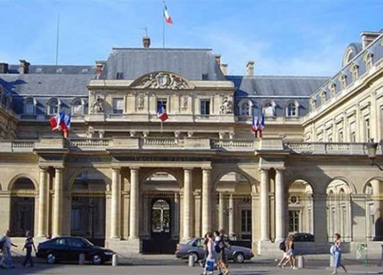  فرنسا.. مجلس الدولة يغرم الحكومة 10 ملايين يورو