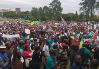 تظاهرات بجنوب أفريقيا بعد زيادة أعمال العنف