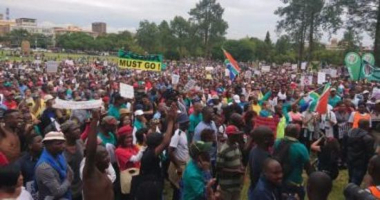 تظاهرات بجنوب أفريقيا بعد زيادة أعمال العنف