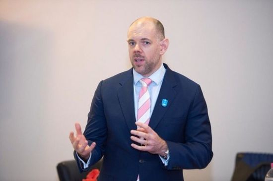 بمعاونة المبعوث الأممي الجديد.. سفير بريطانيا يتطلع لتحقيق السلام