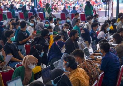  إندونيسيا تعتزم فرض قيود على التنقل للحد من انتشار كورونا
