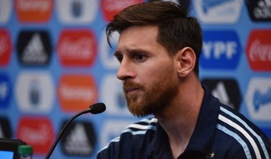 ميسي يعقد مؤتمرا صحفيا لتوضيح أسباب رحيله