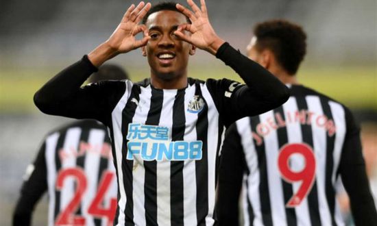 نيوكاسل يوافق على ضم ويلوك من آرسنال بـ25 مليون إسترليني