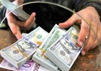 "صرافي عدن" تحذر من التلاعب بالعملات الأجنبية