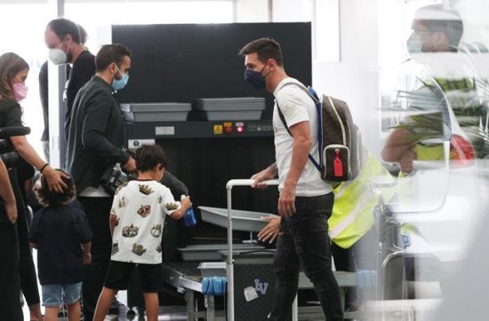 ميسي يغادر برشلونة.. وزوجته "مغامرة جديدة للخماسي"