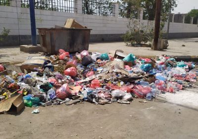 شكاوى بلا مجيب.. النفايات تحاصر الحوطة