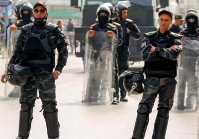  تونس.. القبض على قاضية بحوزتها 450 ألف يورو