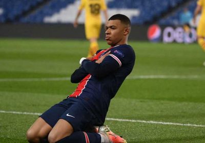 مبابي يطلب الرحيل عن سان جيرمان "لا يريد اللعب بجوار ميسي"