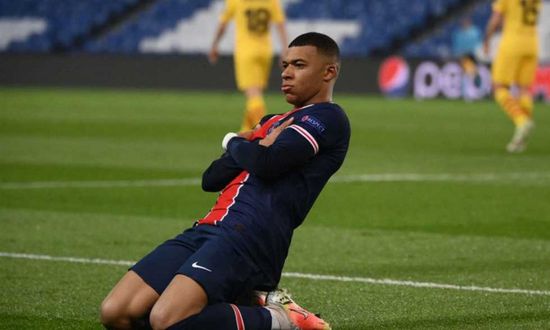 مبابي يطلب الرحيل عن سان جيرمان "لا يريد اللعب بجوار ميسي"