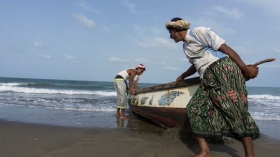 تحذيرات لصيادي سقطرى من سرعة الرياح وارتفاع الموج