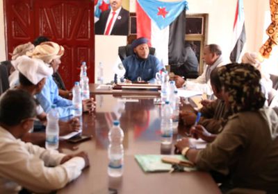 "انتقالي سقطرى" يبحث الاستعدادات للموسم السياحي