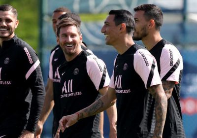  بوكيتينو يشيد بميسي بعد المران الأول "خلق أجواء إيجابية"