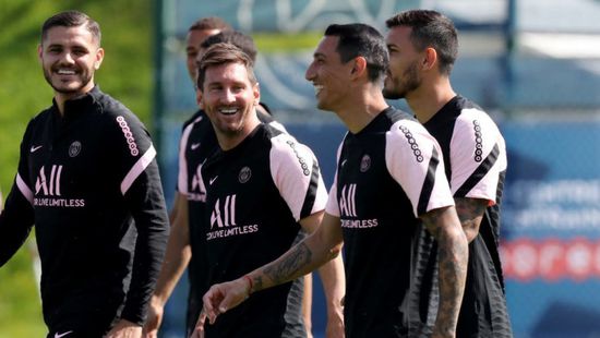  بوكيتينو يشيد بميسي بعد المران الأول "خلق أجواء إيجابية"