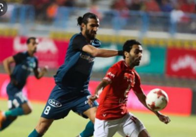 الأهلي يهزم إنبي بثنائية ويستمر في مطاردة الزمالك
