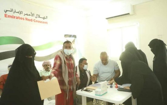 منحة مالية إماراتية لعرائس الزفاف الرابع بسقطرى