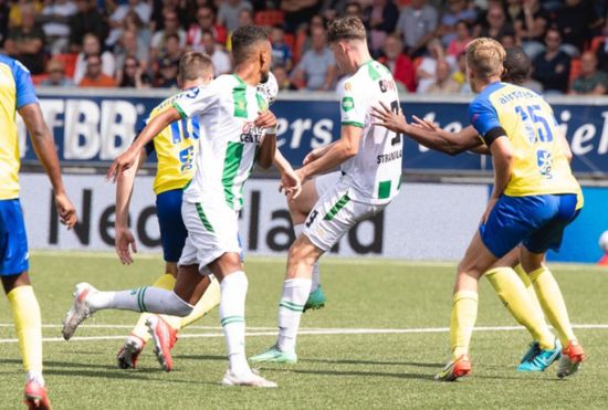 جرونينجين يستهل الدوري الهولندي بالفوز على كامبور