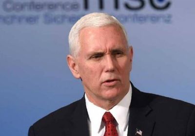 بنس ينتقد بايدن في إدارة ملف أفغانستان