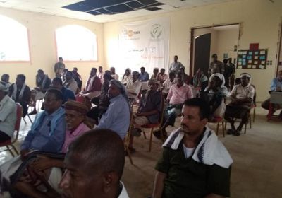 "انتقالي أبين" يحشد قيادات مجتمعية لمواجهة الأزمات المعيشية