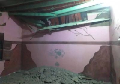 تصدع منزل جراء الأمطار في خنفر