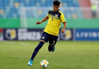 ليفركوزن يتعاقد مع الإكوادوري هينكابي حتى 2026