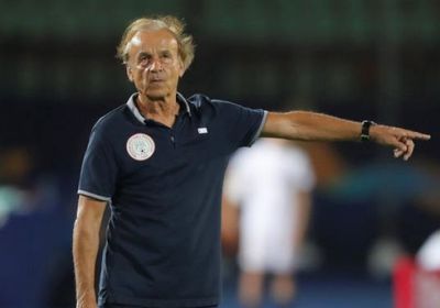 قبيل القرعة.. مدرب نيجيريا: الجميع يتجنب مواجهة مصر