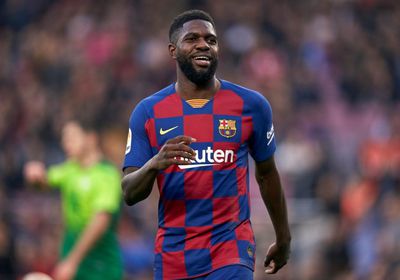 برشلونة يهدد أومتيتي بفسخ التعاقد "من طرف واحد"