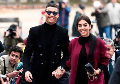 صديقة رونالدو تسخر من تصريحات أنشيلوتي عن "الدون"