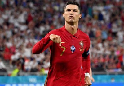  رونالدو يخرج عن صمته أمام الشائعات "مازلت ملتزما"