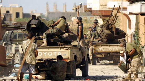 باحث يكشف عن تفاصيل صراع رموز المليشيات في ليبيا