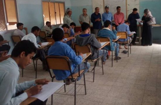 طلاب المعهد التجاري في لحج يبدأون الامتحانات الوزارية