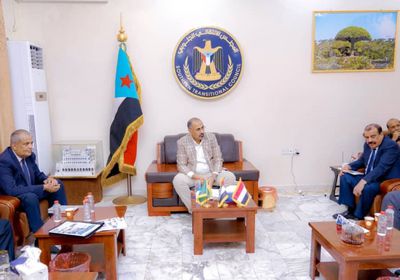 الرئيس الزُبيدي يتابع أعمال الجمعية الوطنية